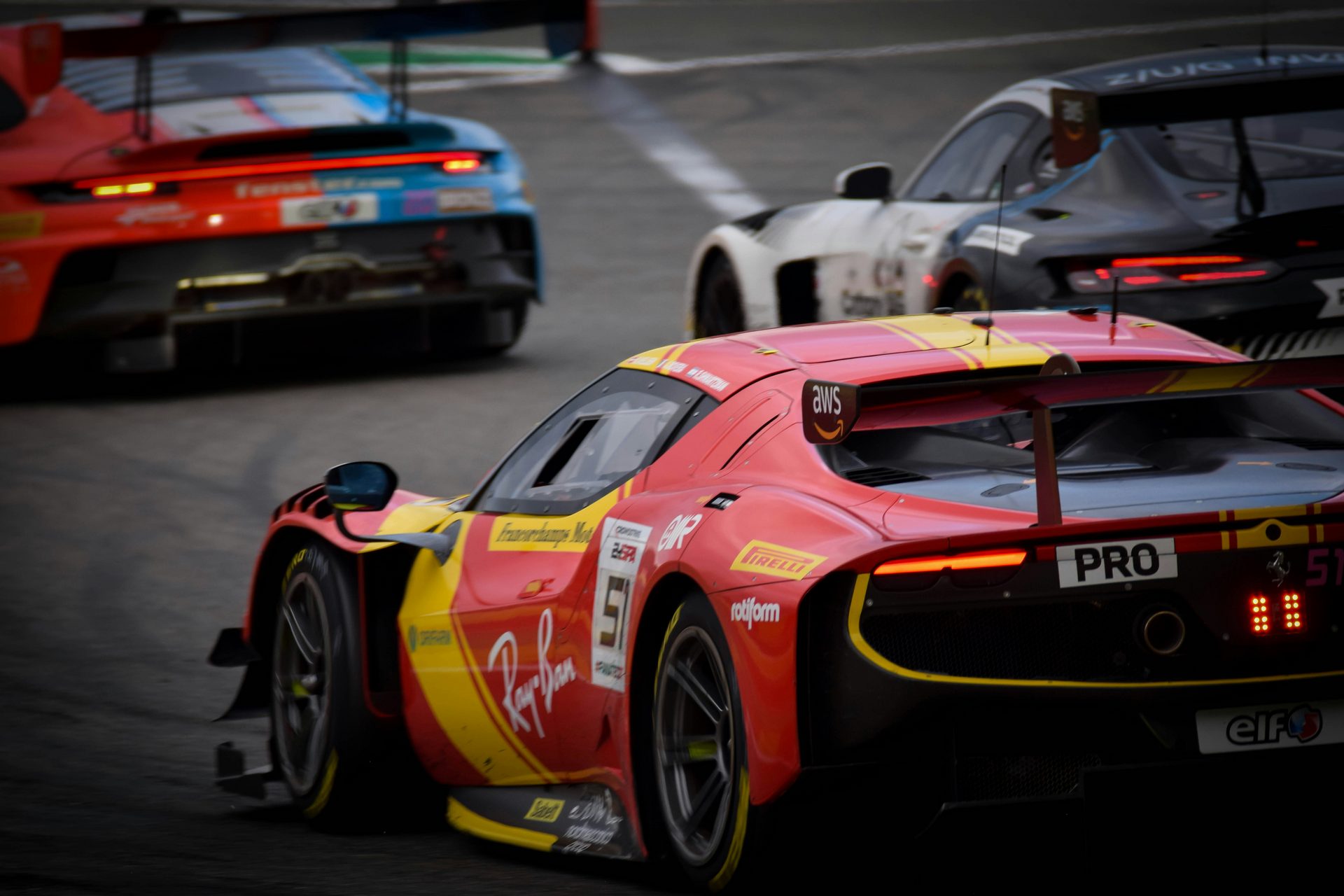 GT3 dirkalniki na dirkalni stezi